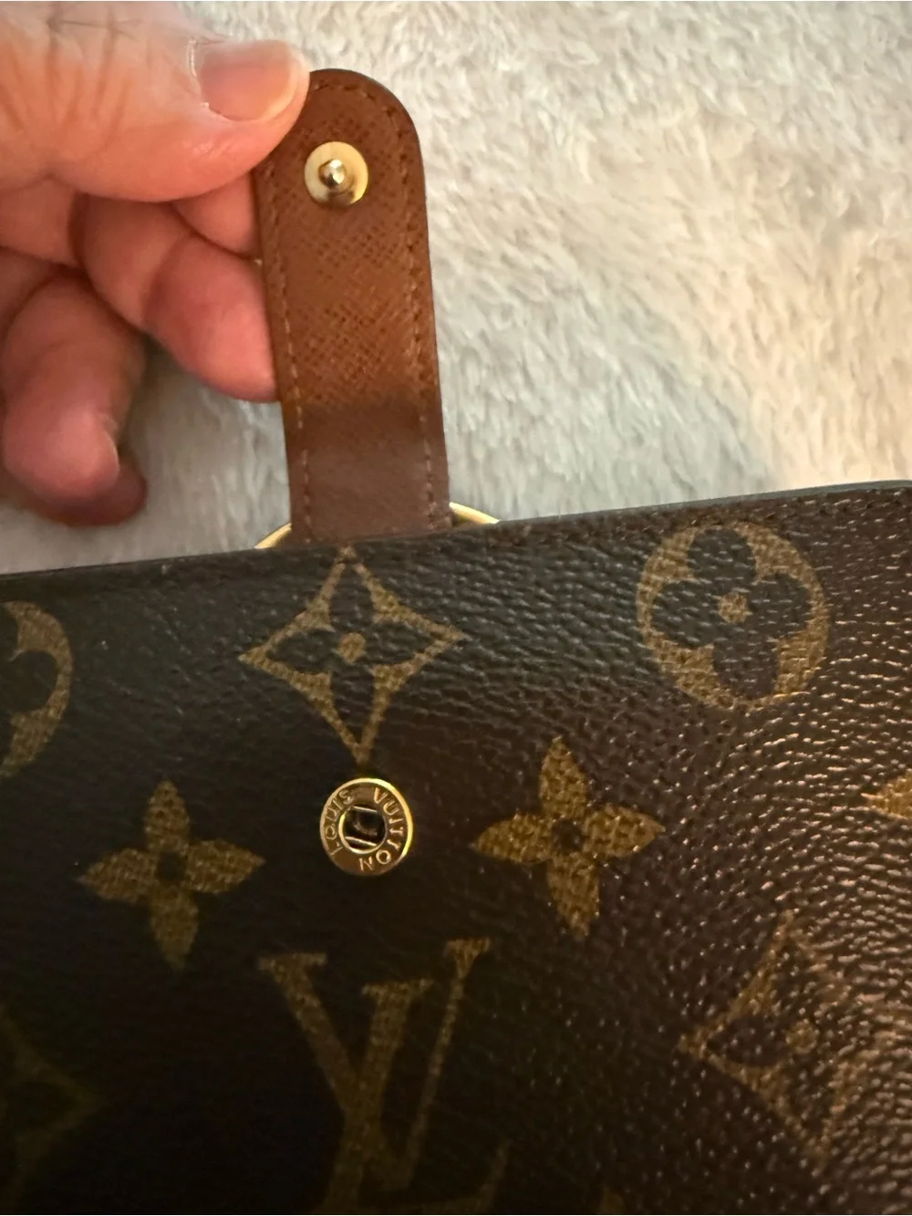 Louis Vuitton Vintage French Kisslock wallet monogram
